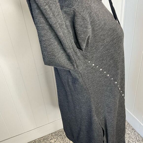 Belldini Womens Medium Pullover Embellished Hoodie Sweatshirt Gray Pockets - Picture 5 of 14